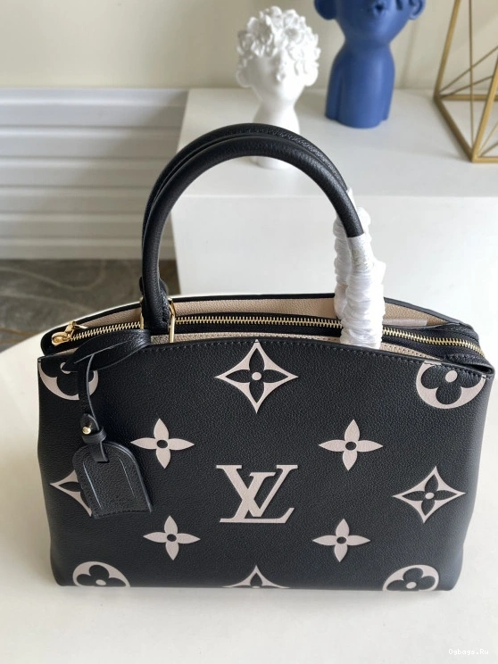 LOUIS PALAIS GRAND VUITTON 0309